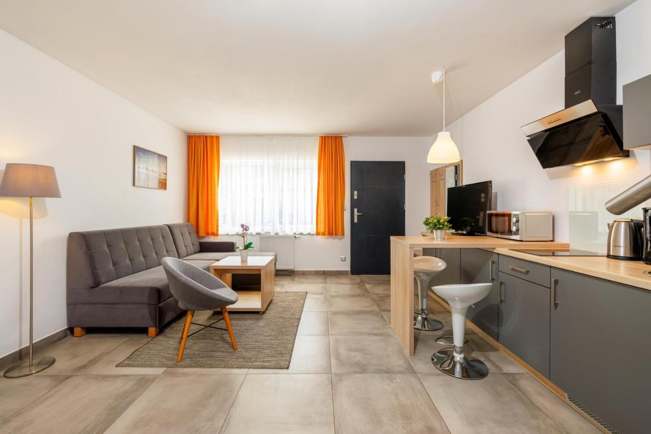 Seo2 Rewal - Apartamenty Z Osobnym Wejsciem, Grzany Basen, Darmowe Sauny, Parking, Grill, Wifi Exterior photo
